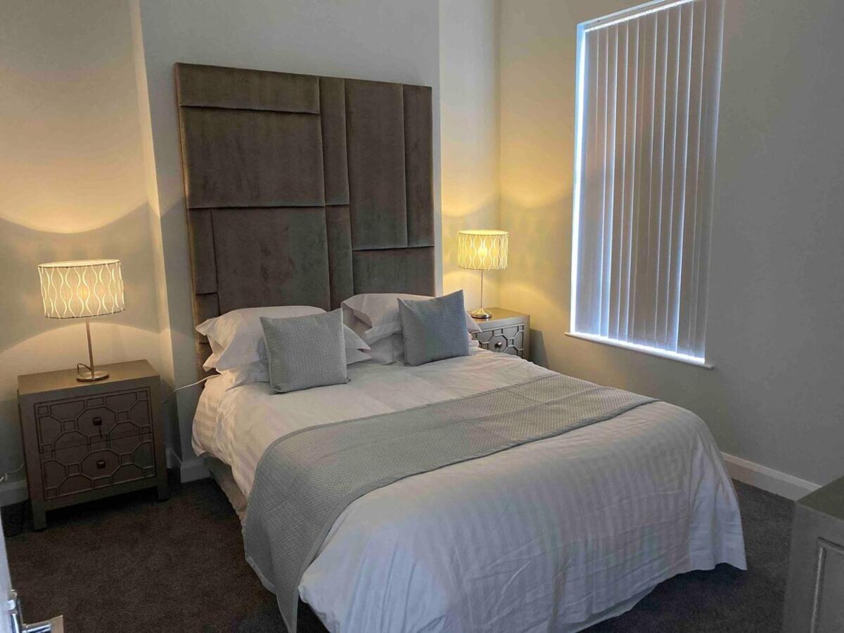 Centre 3 Bdr Townhouse By Breaks Apartamento *